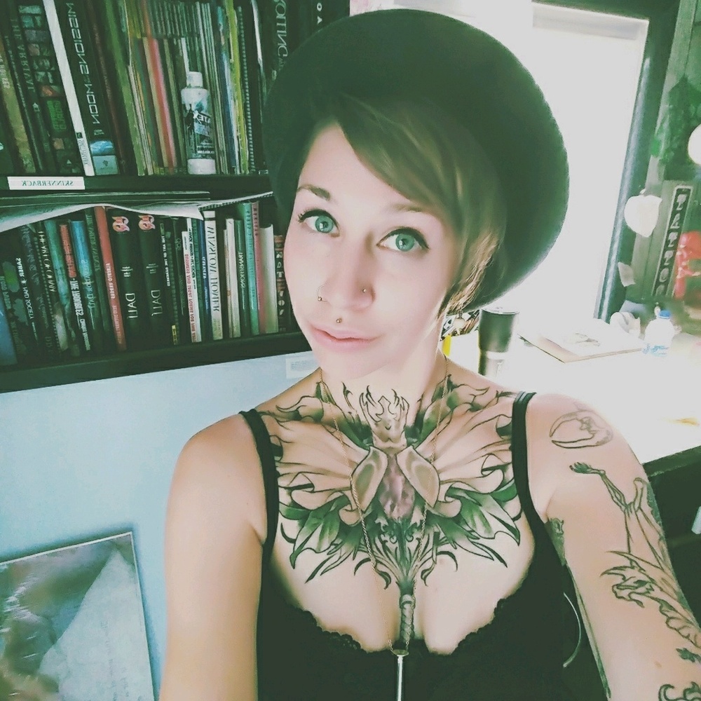 Meet your Posher, Kayla